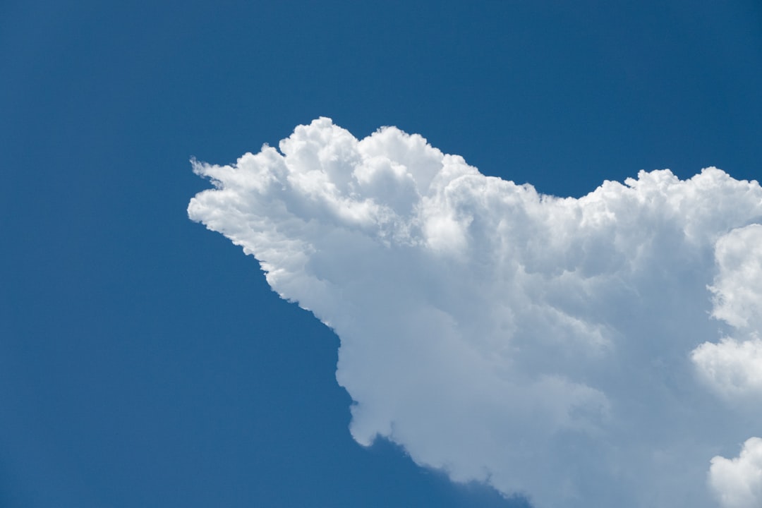 Diagram showing formation of vaporized metal clouds