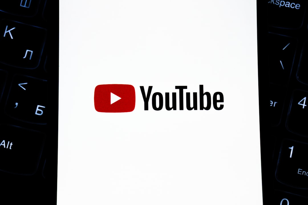 Interface showing YouTube Music queue sync across devices