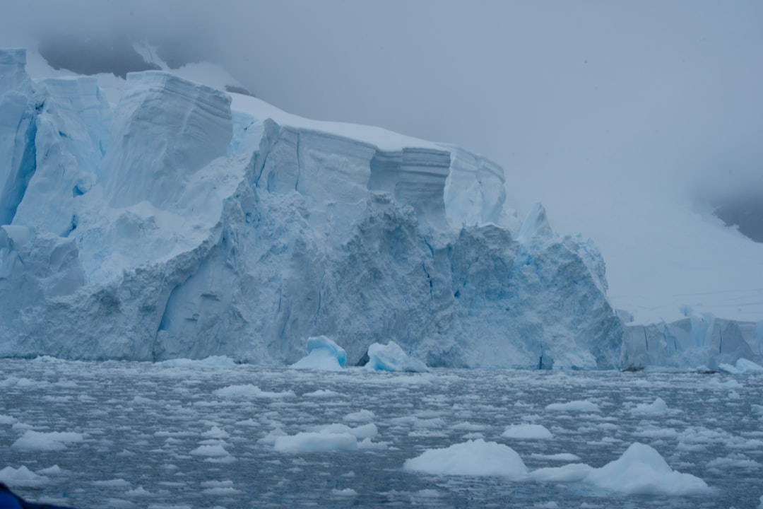 Scientists drilling into Thwaites Glacier using a hot-water drill