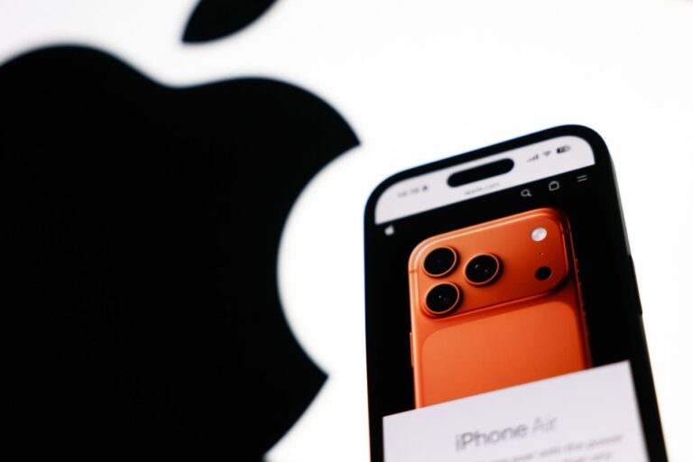 Apple's iPhone 18 Pro to Feature Revolutionary Screen Design