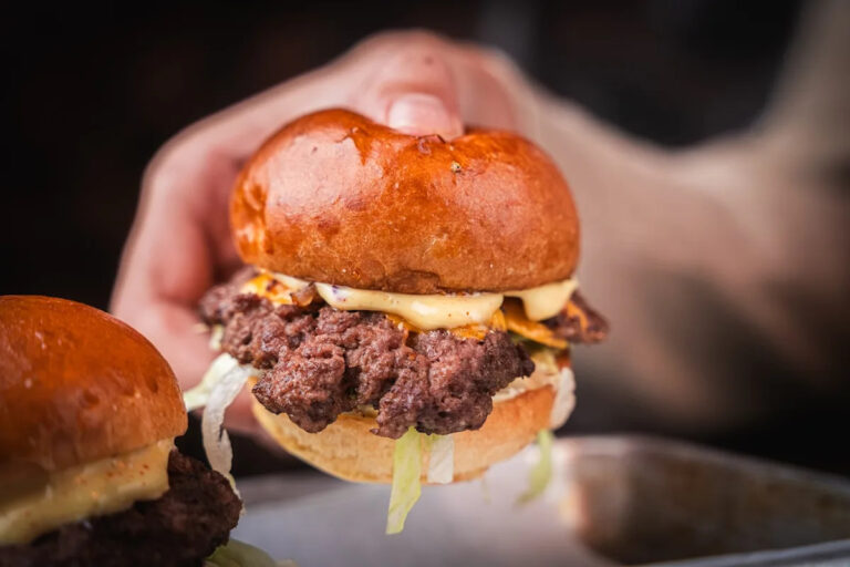 Burger Chain Earns 'Worst in America' Title Amid Harsh Reviews