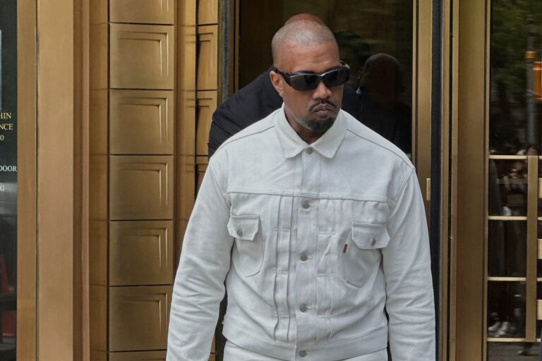 Kanye West Apologizes, Cites 2002 Brain Injury
