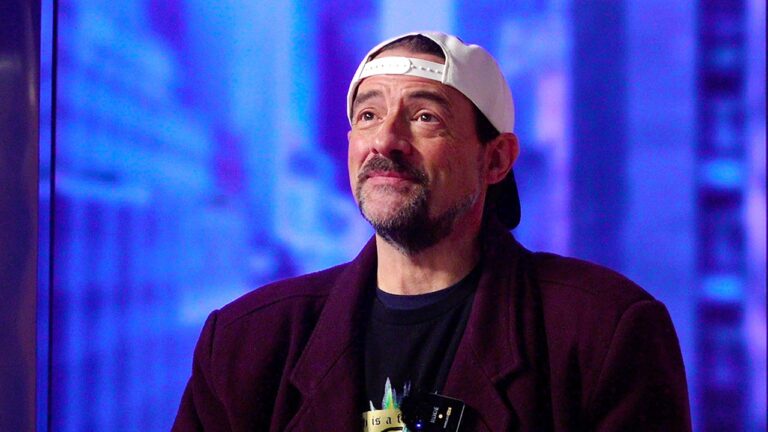 Kevin Smith Critiques Podcasting's Political Turn