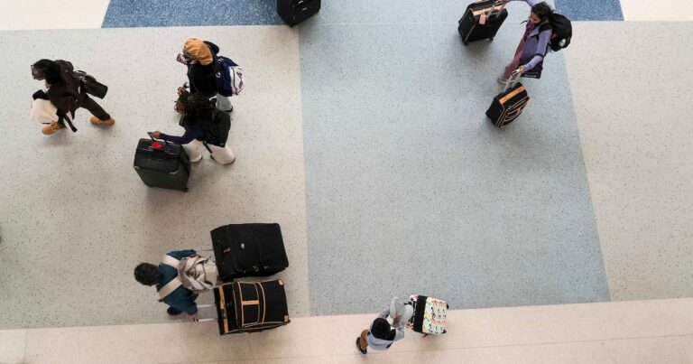 Over 1,000 Flights Canceled at Dallas Airports Amid Winter Storm