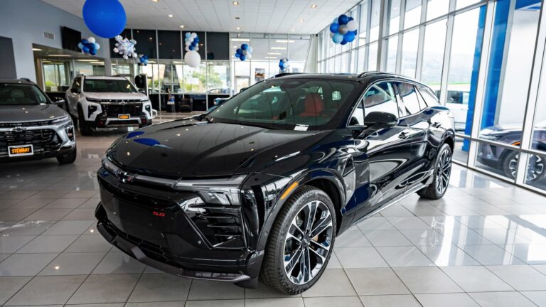 Rising Car Prices Widen Economic Divide in U.S.