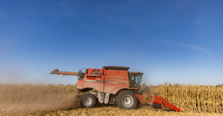 Trump Visits Iowa Amid Economic Concerns Over Tariffs