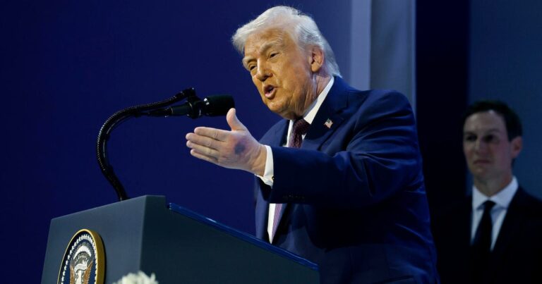 Trump Warns of 100% Tariffs on Canada Over China Deal