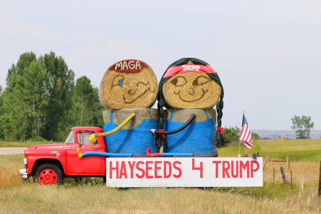 Image of cargo trucks at the US-Canada border crossing